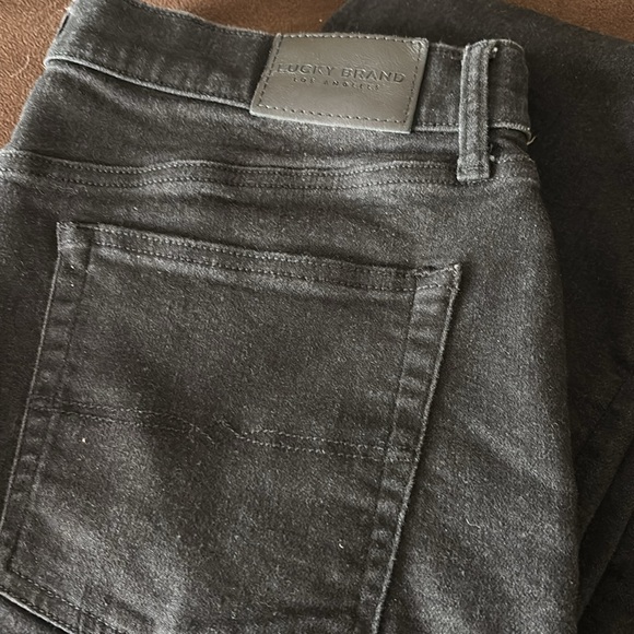 LUCKY BRAND 38x30 NWOT MENS BLACK JEANS - Picture 3 of 12